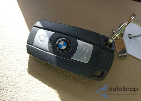 2014 BMW X1 xDrive28I из США, поврежденный, VIN WBAVL1C58EVY16097